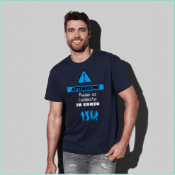 T-shirt "attenzione celibato"